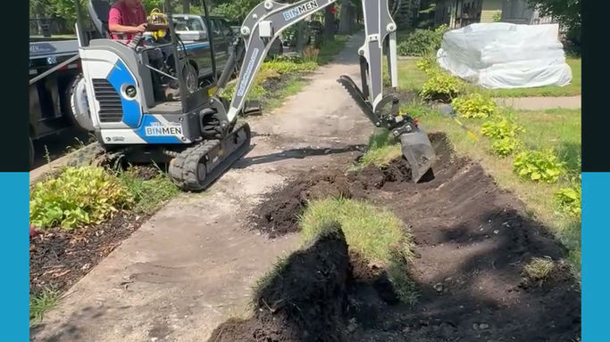 _Minneapolis_Minnesota_BobCat_E20_Mini_Excavator_Demolition_Retaining_Wall_363641913_1080x1920_F30
